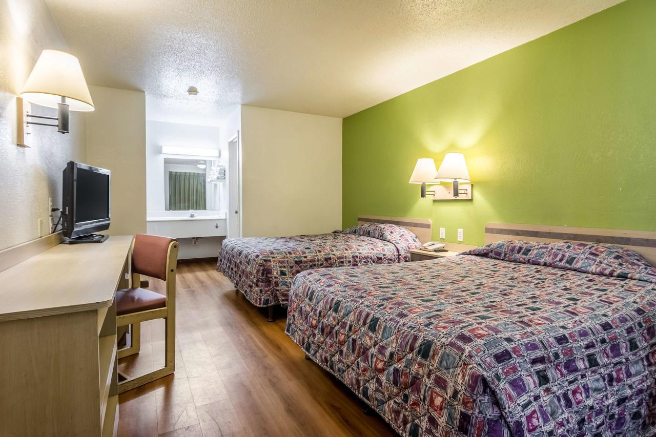 Motel 6 Chattanooga East Экстерьер фото