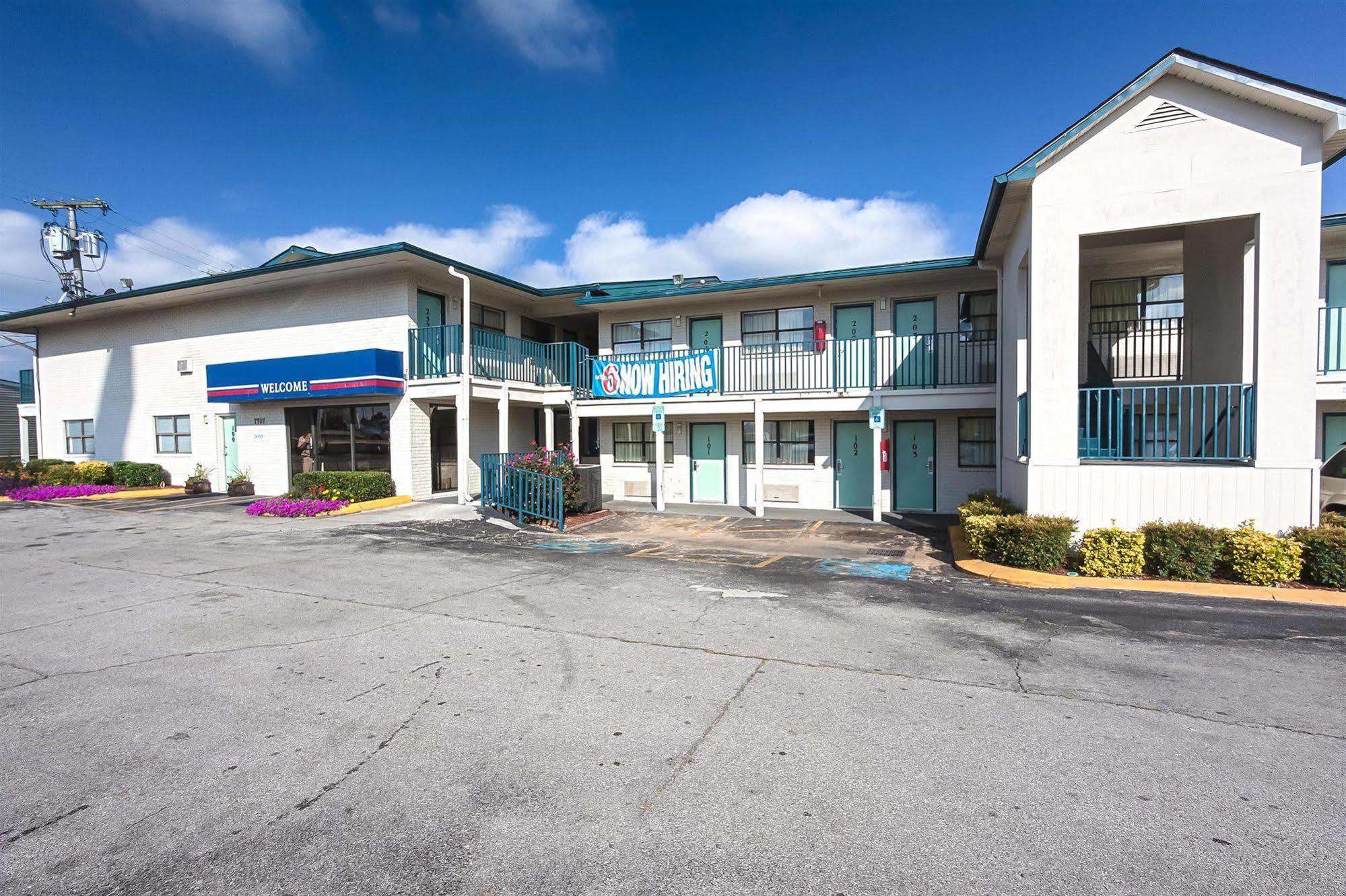 Motel 6 Chattanooga East Экстерьер фото